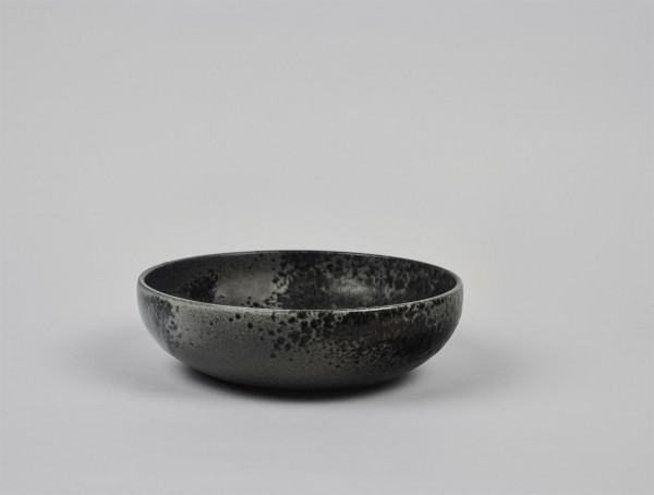 Medium Shallow Bowl, 17,5cm, black